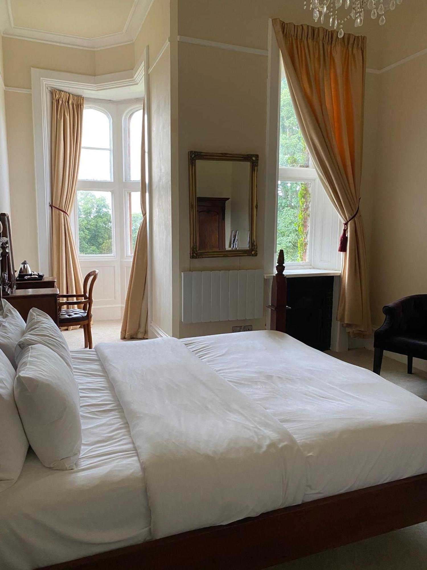 Ruthin Castle Hotel And Spa Exterior foto